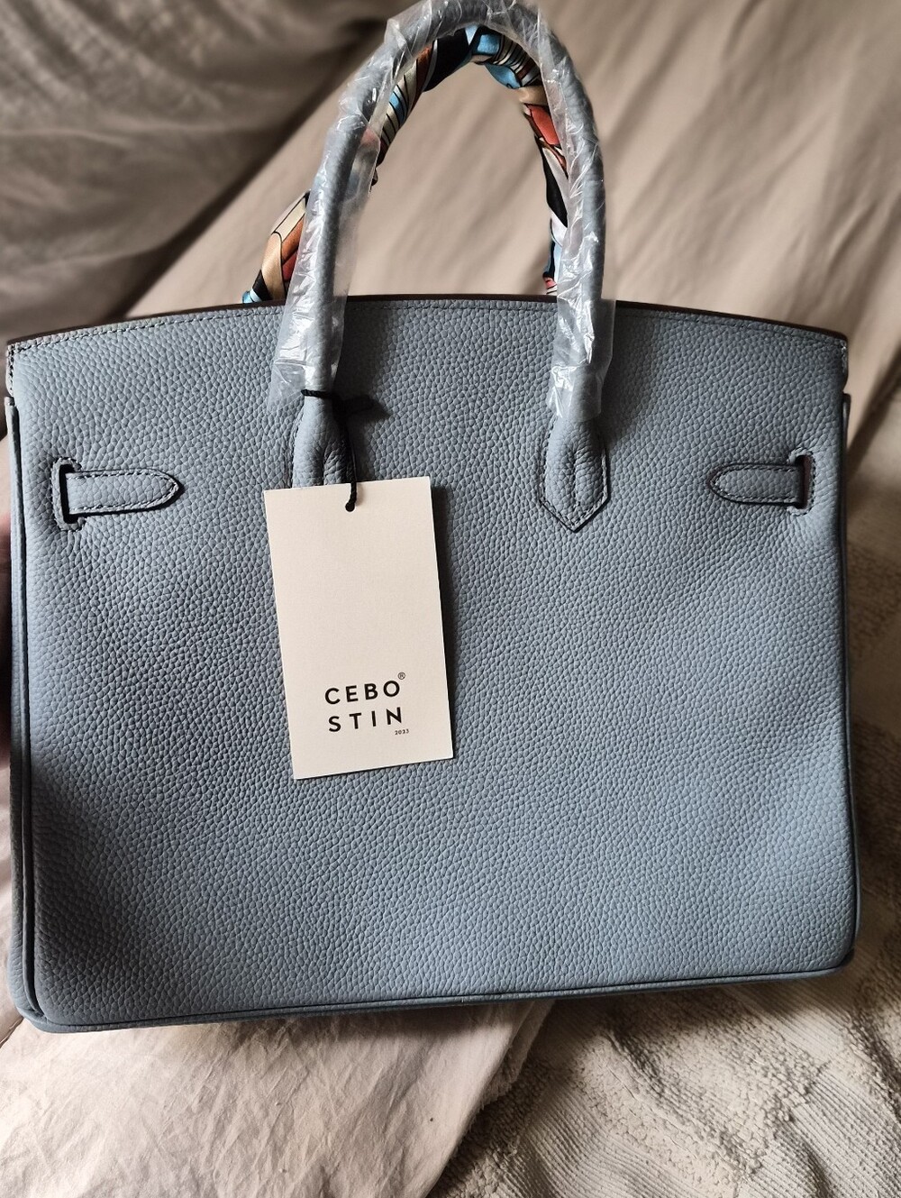 Birkin Style Elegant Light Blue Leather Top-Handle Bag with Gold Hardware - Picture 3 of 5
